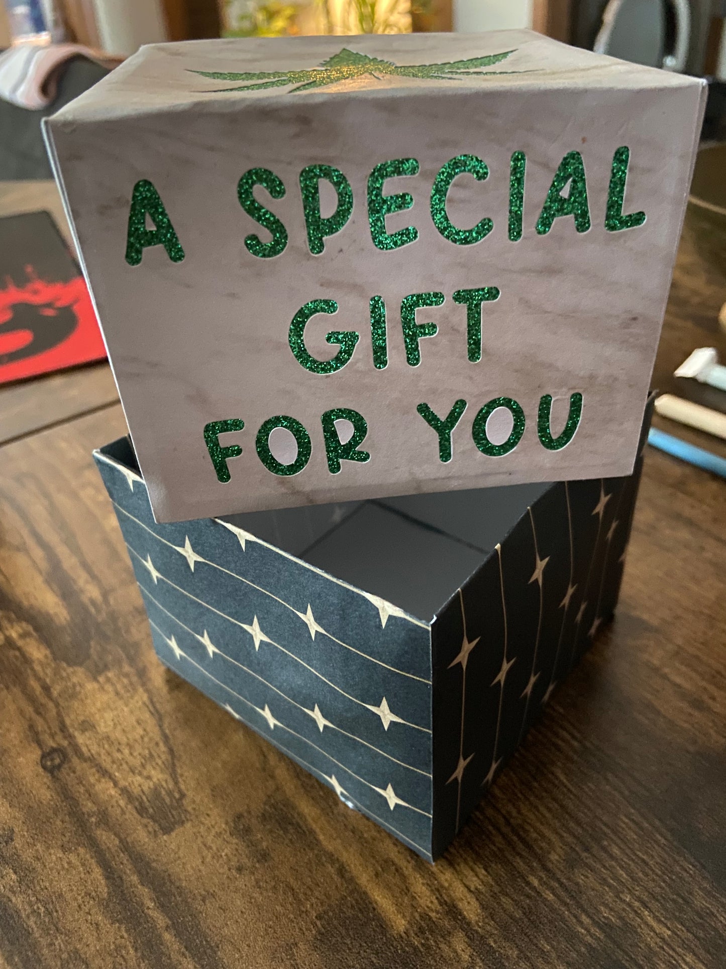 Holiday gift boxes